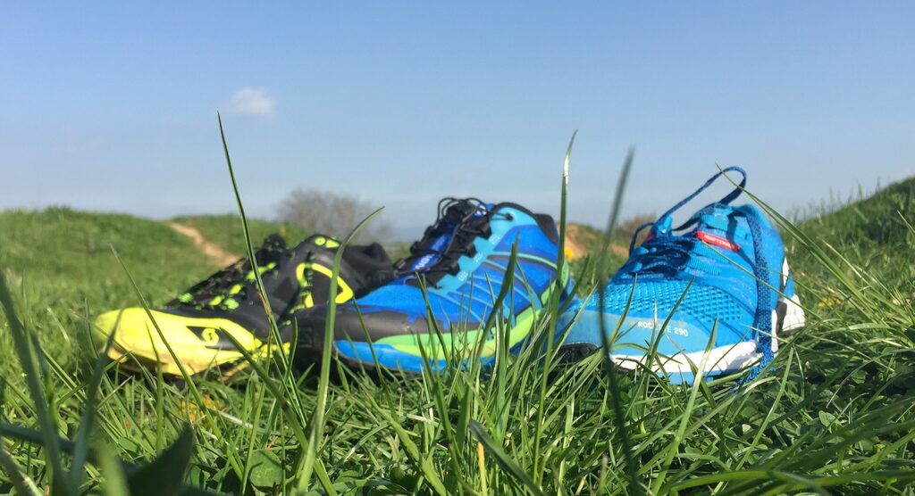 Drei Paar Schuhe zum testen
