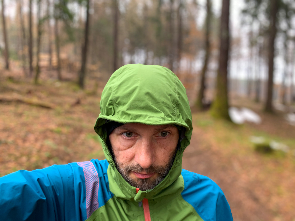 Die Kapuze der La Sportiva Run JKT